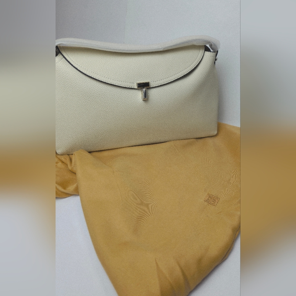 Elegant Cream Shoulder Bag (NWOT) - Picture 17 of 17